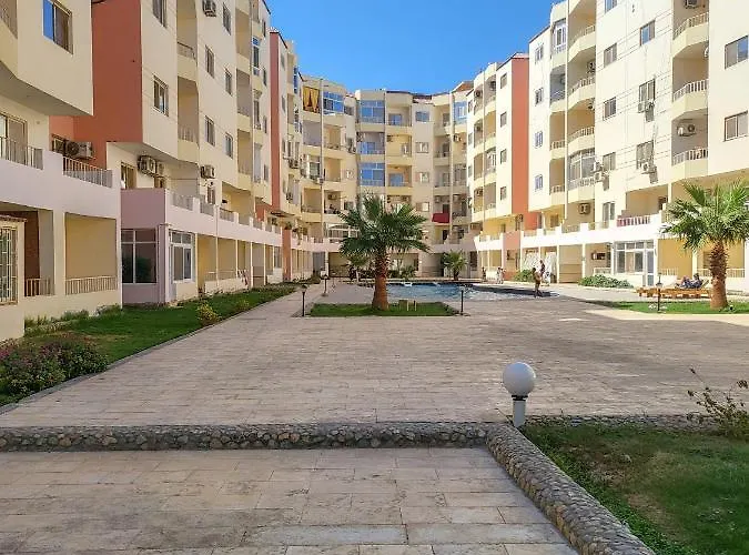 Apartment Seapearl Near The Sea Redsealine